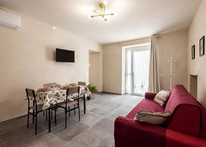 Hillside Escape Apartment Pontestura