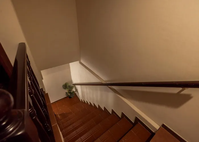 Apartment Hillside Escape